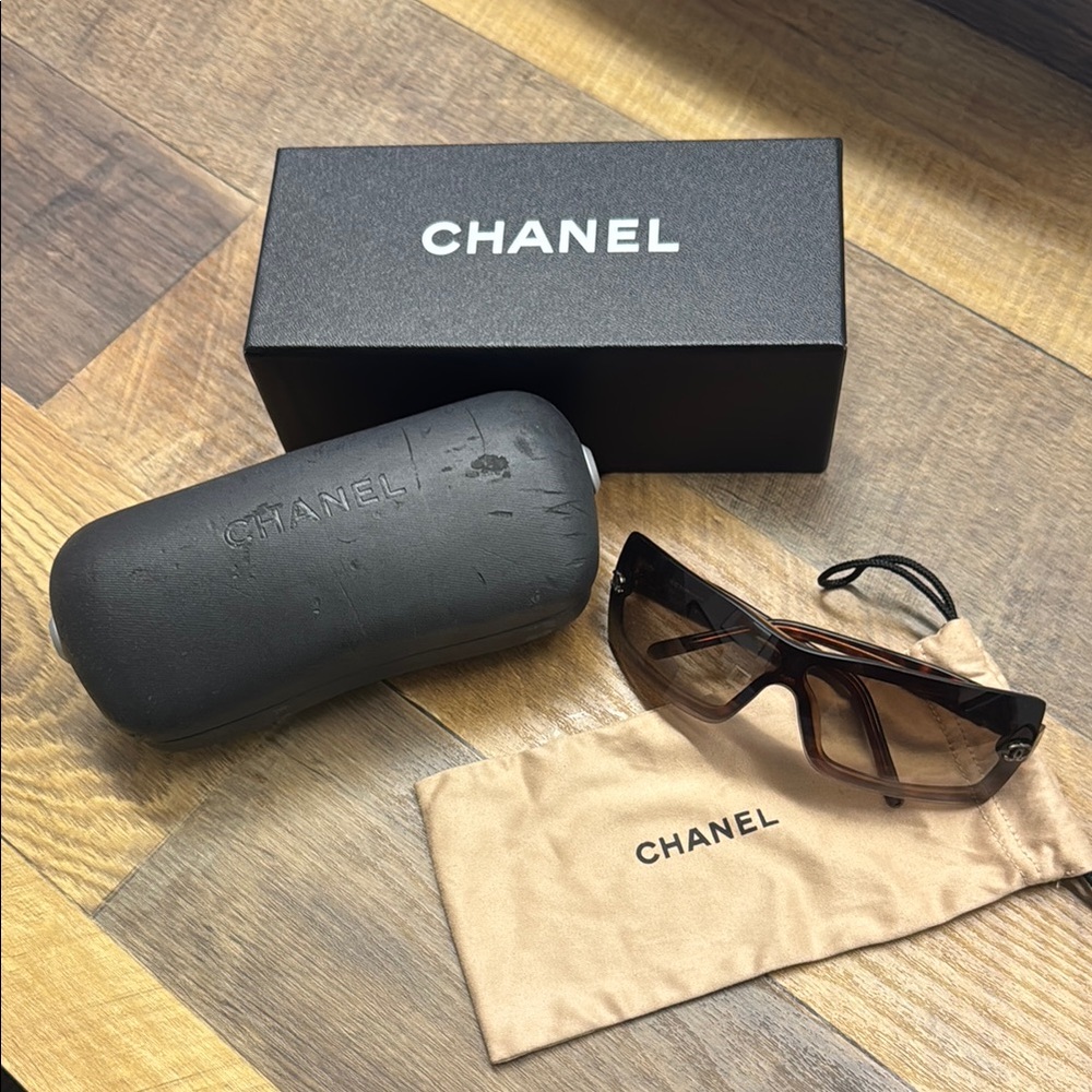 CHANEL Tortoise Sunglasses